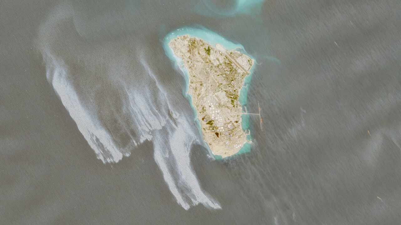 A satellite image shows likely oil spill covering dozens of square kilometers near Iran's Kharg Island, May 6, 2026. EUROPEAN UNION/COPERNICUS SENTINEL-2/Handout via REUTERS