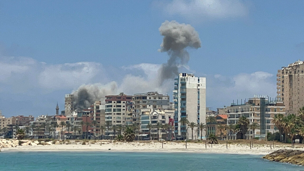 Smoke billows following an Israeli strike in Tyre, Lebanon, June 9, 2026. Picture taken with a mobile phone. REUTERS/Stringer