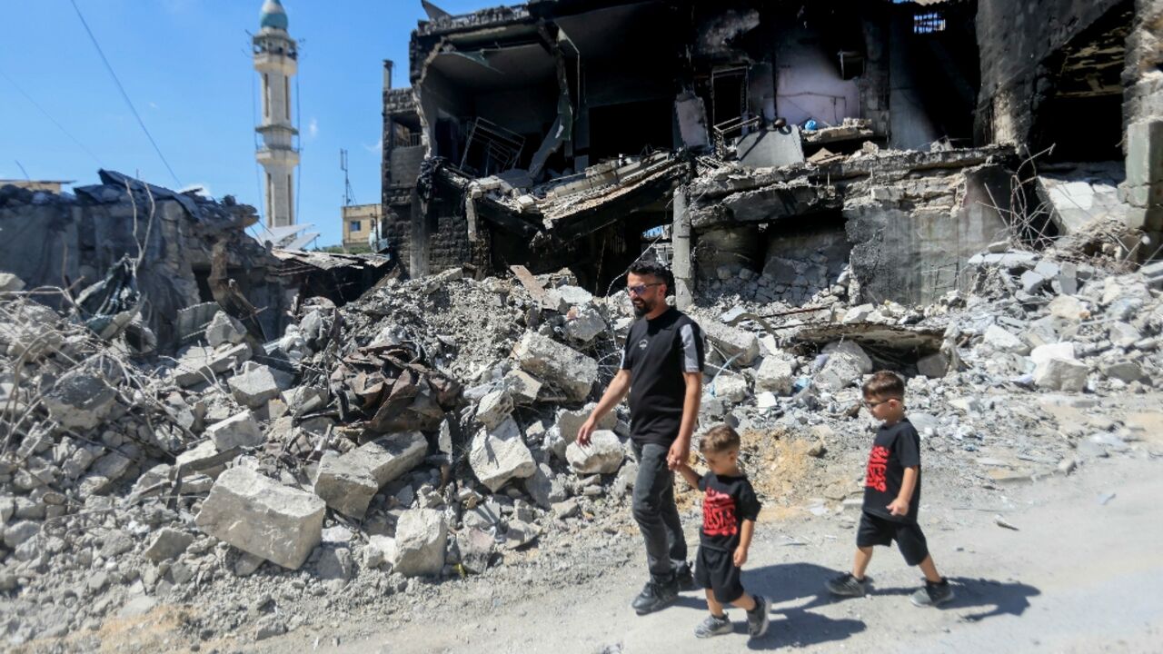 Israeli sirstrikes caused considerable damage