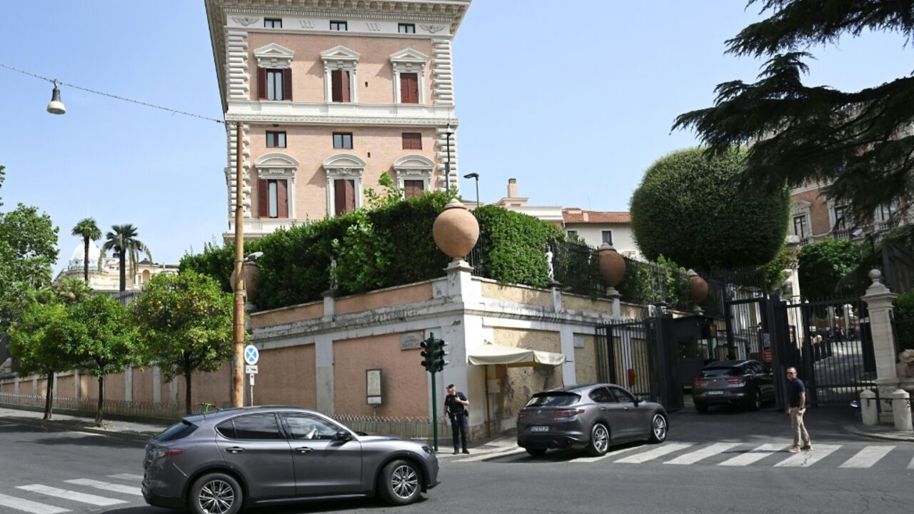 A motorcade delegation arrives on the first day of talks between the Lebanese and Israeli delegations in Rome