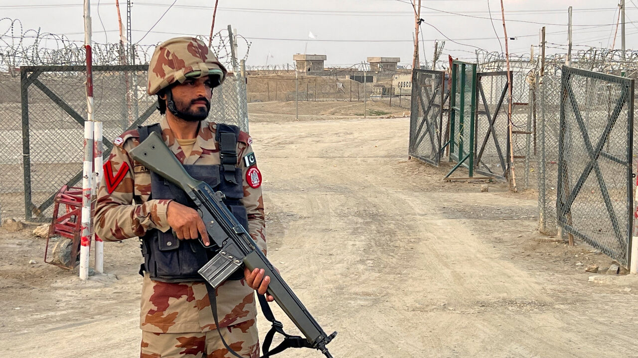 An army soldier stands guard at a deserted entry point at the Friendship Gate, following the exchanges of fire between Pakistan and Afghanistan forces, at the border crossing between the two countries, in Chaman, Pakistan February 27, 2026. REUTERS/Abdul Khaliq Achakzai