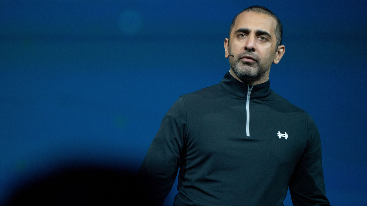 FILE PHOTO: Balaji Srinivasan, former C.T.O. of Coinbase speaks during the SALT conference in Manhattan, New York City, U.S., September 14, 2022. REUTERS/David 'Dee' Delgado/File Photo