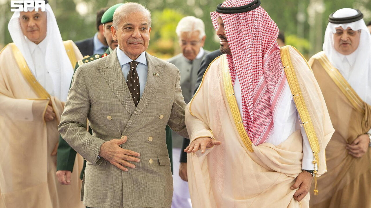 Pakistan's Prime Minister Shehbaz Sharif is received by Deputy Governor of Mecca region, Prince Saud bin Mishaal bin Abdulaziz upon his arrival in Jeddah, Saudi Arabia, August 6, 2026. Saudi Press Agency/Handout via REUTERS