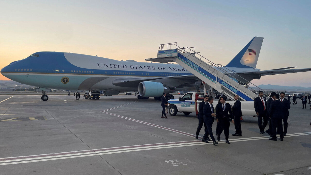 FILE PHOTO: A catering truck is parked on the other side of Air Force One, before U.S. President Donald Trump's departure from Ankara en route to Washington after his participation in the NATO leaders' summit, at Ankara Esenboga Airport in Ankara, Turkey, July 8, 2026. REUTERS/ABC-TV/Pool/File Photo