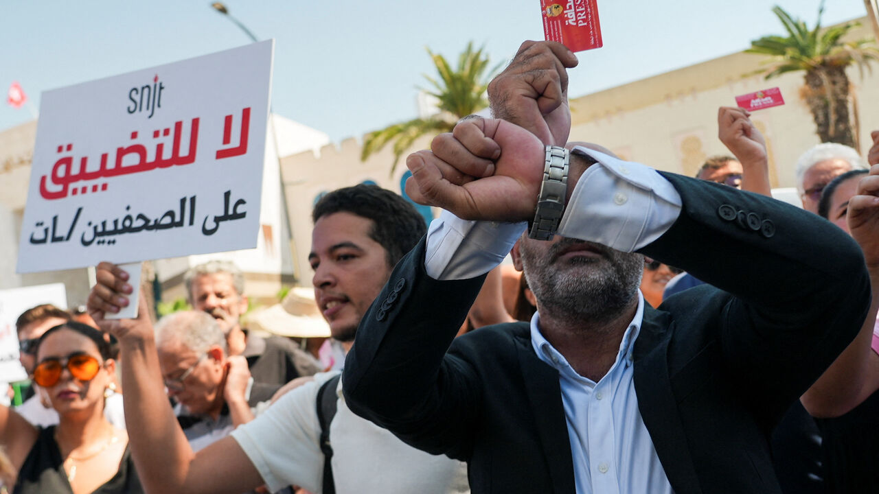 Tunisian journalists participate in a rally called by the Tunisian journalists' union to demand the release of journalist Mohamed Yousfi, a vocal critic of President Kais Saied, amid a widespread crackdown on journalists, in Tunis, Tunisia. September 8, 2026. REUTERS/ Jihed Abidellaoui