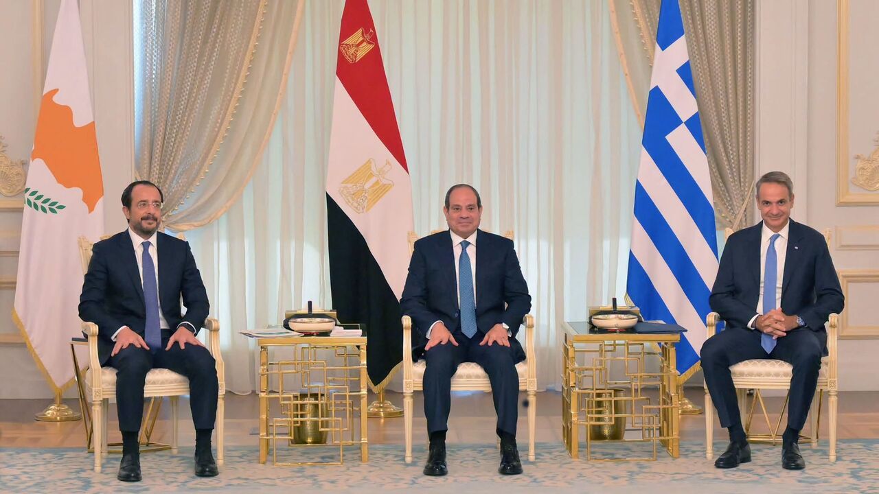 Egyptian President Abdel Fattah al-Sisi (c) held talks with Cypriot President Nikos Christodoulides (l) and Greek Prime Minister Kyriakos Mitsotakis (r) in Cairo, Egypt, Sept. 8, 2026.