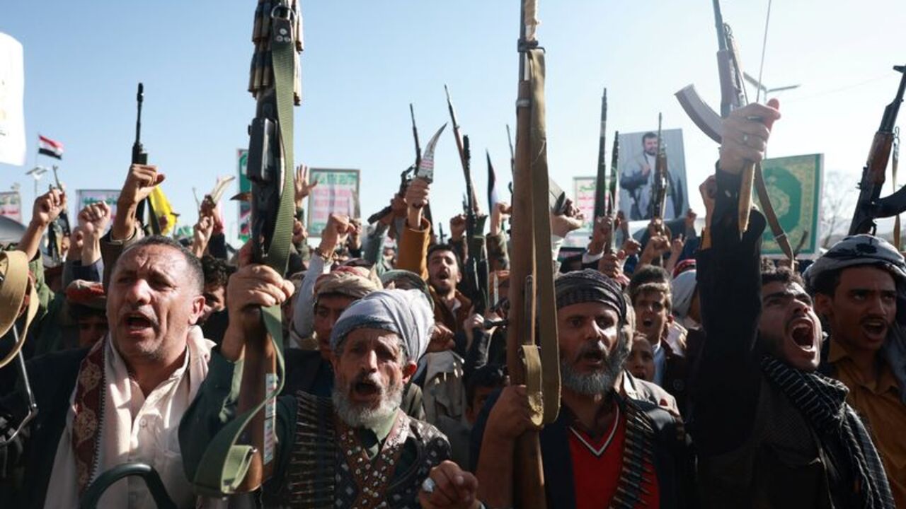 Houthi supporters rally to show support for the movement in Sanaa