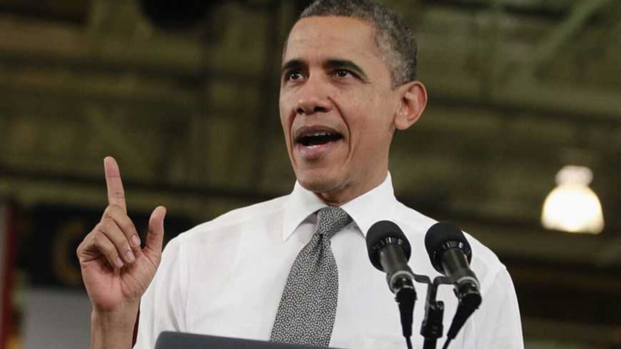 U.S. President Barack Obama delivers remarks on the economy after touring Linamar Corporation that manufactures parts for the truck industry in Arden, North Carolina, February 13, 2013. Obama visited the facility on Wednesday to promote economic policies outlined in his State of the Union speech. REUTERS/Jason Reed   (UNITED STATES - Tags: POLITICS TRANSPORT BUSINESS) - RTR3DQPD