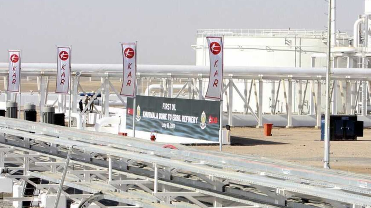 A general view of Khurmala oilfield in Arbil, 310 km (190 miles) north of Baghdad July 18, 2009. Iraq's largely autonomous Kurdistan region opened a new oil refinery on Saturday, with a projected capacity of 40,000 barrels per day (bpd), the director of the group that built the refinery said. REUTERS/Azad Lashkari (IRAQ BUSINESS ENERGY) - RTR25SW8