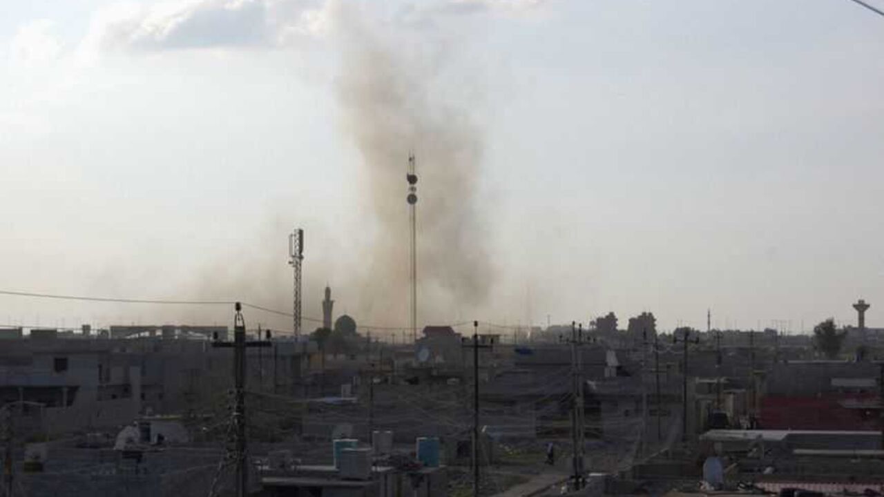 Smoke rises after what the photographer said were missiles fired by a Syrian Air Force fighter jet loyal to President Bashar al-Assad at the Syrian town of Yaarabiya, near the main border between Syria and Iraq March 2, 2013. Clashes between the Syrian army and rebels at a border post brought the civil war close to neighbouring Iraq, where troops fired warning shots into the air, residents, officials and a Reuters reporter said. Insurgents seized control of half of the northeastern Syrian town of Yaarabiya,
