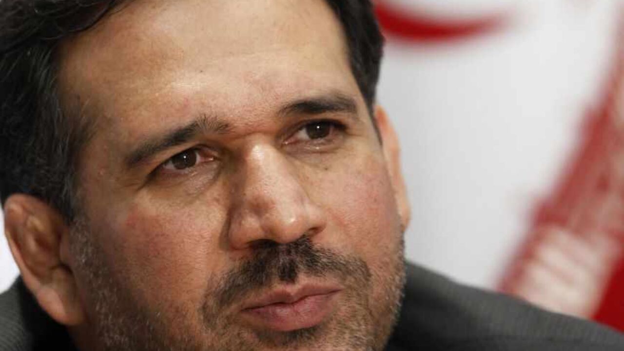 Iran's Minister of Economic Affairs and Finance Shamseddin Hosseini speaks during a news conference at the Iranian embassy in Tokyo October 12, 2012. Hosseini is in Japan to attend the annual meetings of the IMF and the World Bank Group. REUTERS/Yuriko Nakao (JAPAN - Tags: BUSINESS POLITICS) - RTR391R7