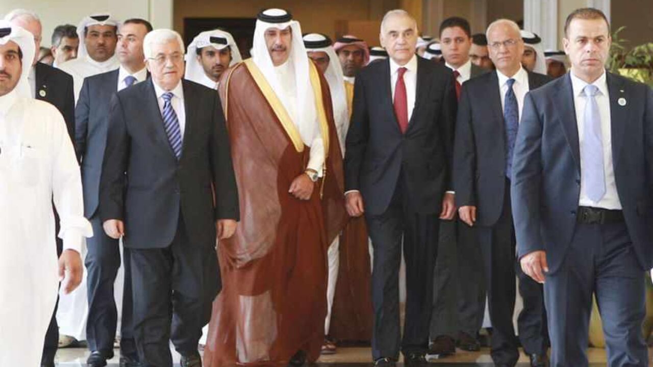 Palestinian President Mahmoud Abbas (centre L), Qatari Prime Minister and Foreign Minister Hamad bin Jassim al-Thani (C) and Egyptian Foreign Minister Mohamed Kamel Amr (centre R) arrive to the Arab Peace Initiative Committee Meeting in Doha December 9, 2012.  REUTERS/Mohammed Dabbous (QATAR - Tags: POLITICS) - RTR3BDR2