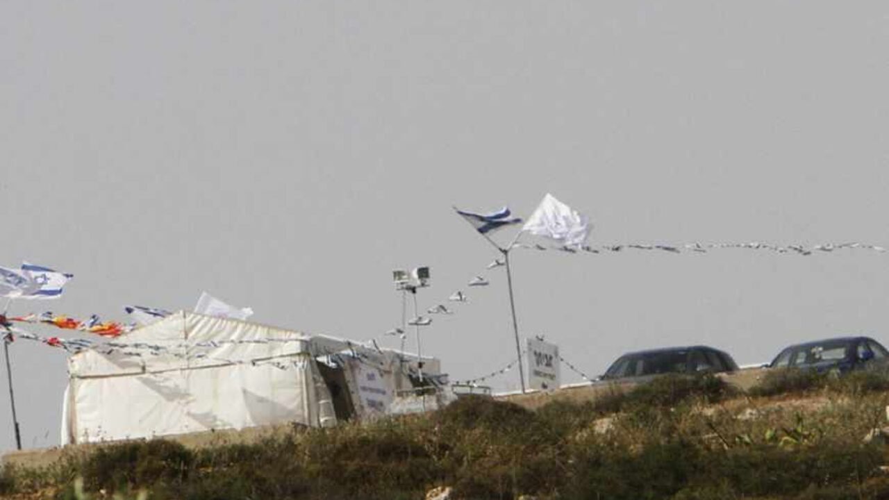 Eviatar, a new makeshift settlement named after Eviatar Borovsky, the Israeli settler killed by Palestinian Salam Zaghal in the occupied West Bank on Tuesday, is seen on a hilltop about 1km from the fatal attack, near the West Bank city of Nablus May 2, 2013. While the family of the dead settler mourned their loss, the Zaghal family, living in poverty in the north of the Palestinian territory, defended Salam's action as justified. REUTERS/Abed Omar Qusini (WEST BANK - Tags: POLITICS CIVIL UNREST) - RTXZ7L1