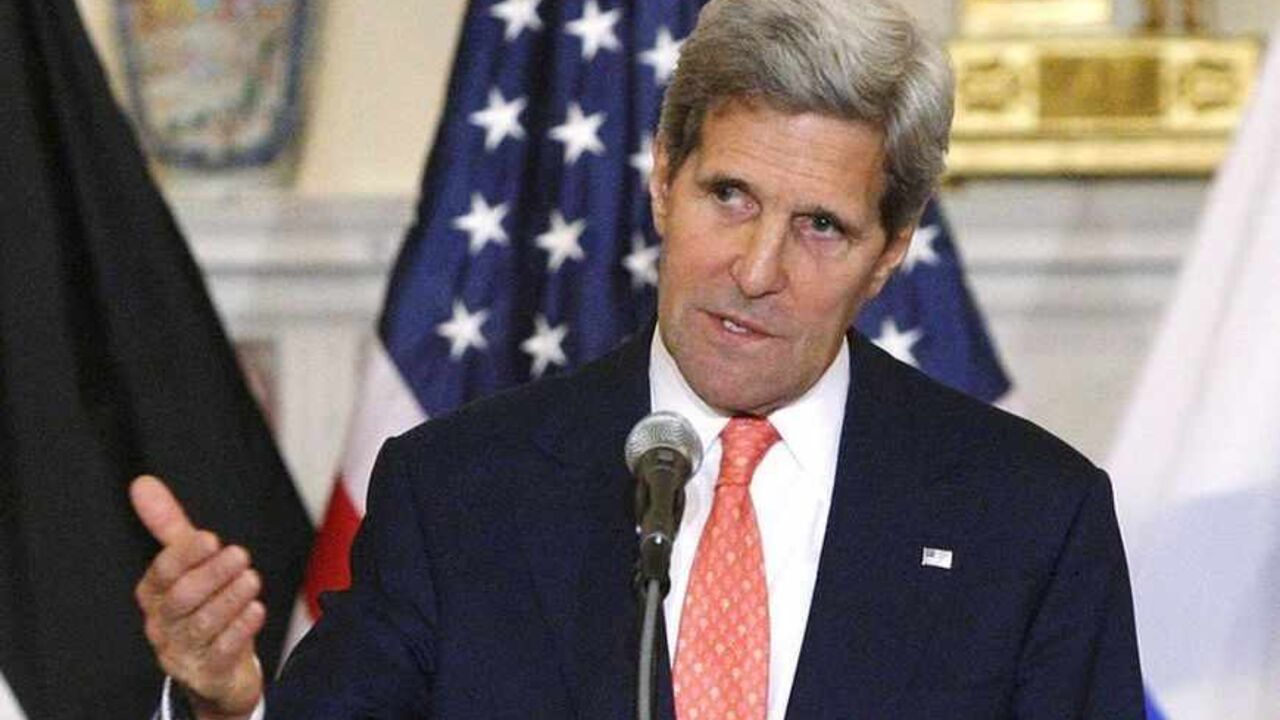 U.S. Secretary of State John Kerry announces further peace talks at a news conference with Israel's Justice Minister Tzipi Livni (L) and Chief Palestinian negotiator Saeb Erekat (R) at the State Department in Washington July 30, 2013. Israel and the Palestinians will seek to reach a peace agreement within nine months and negotiators will meet again within two weeks after holding a "positive" first round of talks, Kerry said on Tuesday. REUTERS/Jonathan Ernst (UNITED STATES - Tags: POLITICS) - RTX1250G