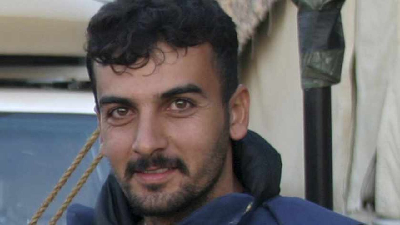 Iraqi freelance cameraman Yasser Faysal al-Joumaili poses for a picture in Falluja, 50 km (31 miles) west of Baghdad November 22, 2004. An al Qaeda-linked group in Syria has executed an Iraqi freelance cameraman, the first foreign journalist killed by insurgents in the conflict, a press freedoms watchdog said on December 5, 2013. The Paris-based Reporters Without Borders said the al Qaeda-affiliated Islamic State of Iraq and the Levant (ISIL) seized Joumaili while he was on a reporting trip in northern Syri