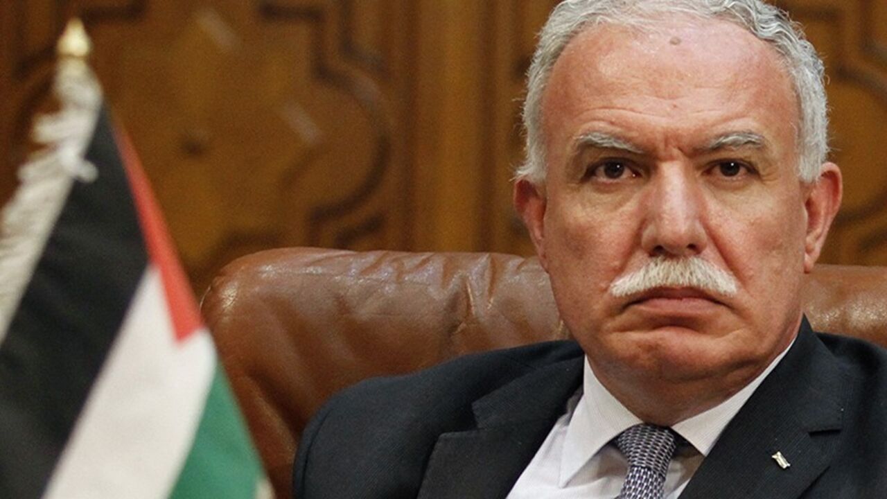 Palestinian Foreign Minister Riyad al-Malki attends a meeting with Arab foreign ministers at Arab League headquarters in Cairo September 12, 2011. Arab League ministers agree to submit a Palestinian bid for statehood to the United Nations, while the EU earlier said it has still not decided on a united position regarding a Palestinian bid. REUTERS/Mohamed Abd El-Ghany  (EGYPT - Tags: POLITICS) - RTR2R7MQ