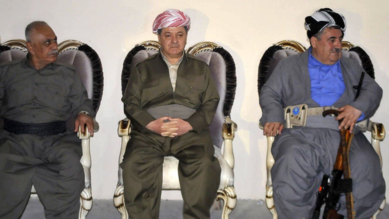 The President of Iraqi Kurdistan Massoud Barzani (C) visits Kirkuk June 26, 2014. Barzani visited Kirkuk on Thursday for the first time since forces from the autonomous region took full control of the city. Kurdish forces moved into bases deserted by the Iraqi army two weeks ago in Kirkuk, which lies just outside the formal boundary of the northern region and is a centre of Iraq's oil industry. REUTERS/Stringer (IRAQ - Tags: CIVIL UNREST POLITICS) - RTR3VY11