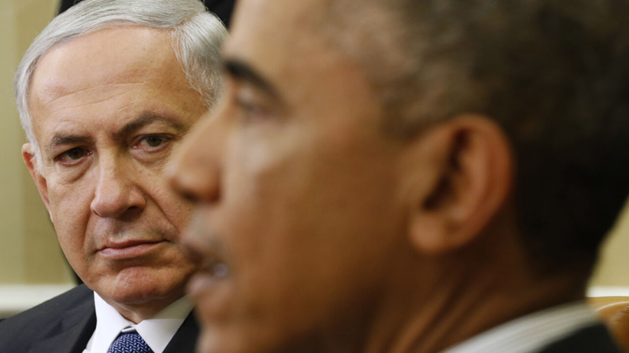 U.S. President Barack Obama (R) meets with Israel's Prime Minister Benjamin Netanyahu at the White House in Washington October 1,  2014.     REUTERS/Kevin Lamarque  (UNITED STATES - Tags: POLITICS TPX IMAGES OF THE DAY) - RTR48IYO