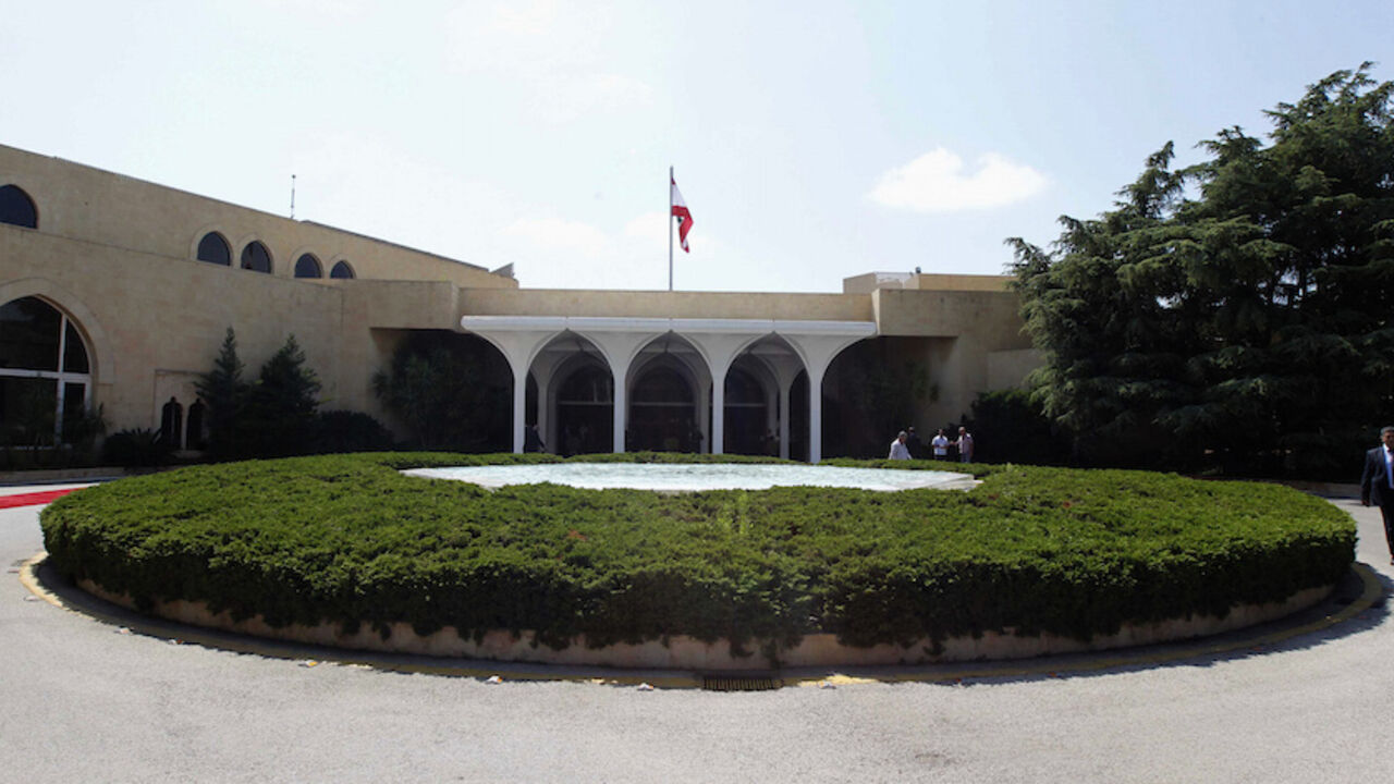 A general view of the presidential palace is seen during a farewell ceremony for Outgoing Lebanese President Michel Sleiman in Baabda, near Beirut, May 24, 2014.  
REUTERS/Mohamed Azakir  (LEBANON - Tags: POLITICS) - RTR3QNB0