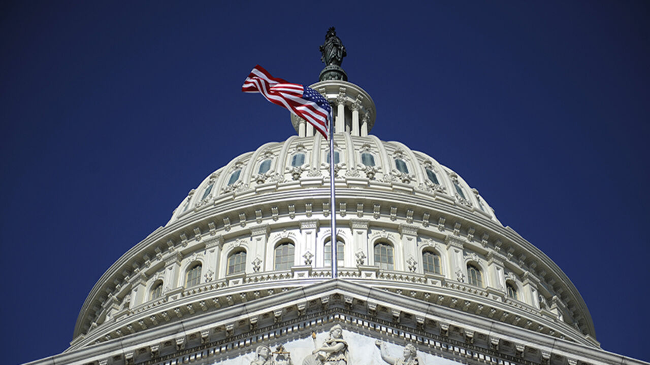 The U.S. Capitol dome in Washington, August 2, 2011. The United States is poised to step back from the brink of economic disaster on Tuesday when a bitterly fought deal to cut the budget deficit is expected to clear its final hurdles in the U.S. Senate.  REUTERS/Jonathan Ernst   (UNITED STATES - Tags: POLITICS BUSINESS) - RTR2PJWQ