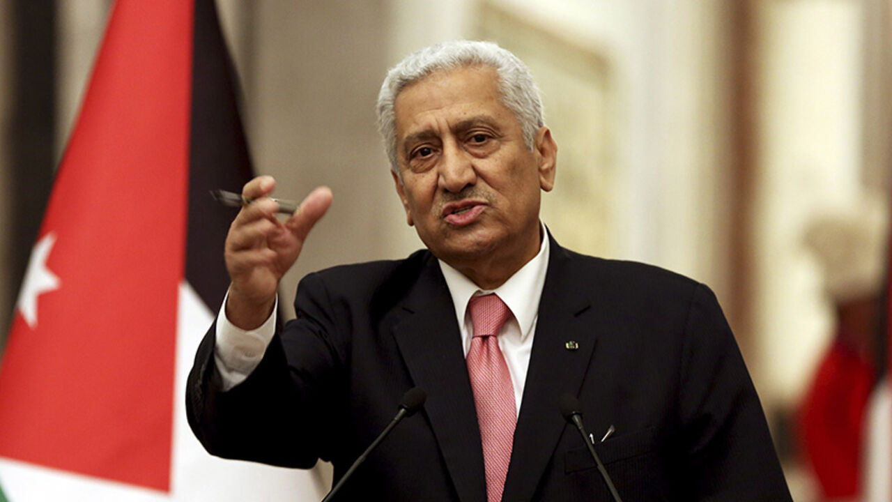 Jordan's Prime Minister Abdullah Ensour speaks at a press conference with Iraqi Prime Minister Haider al-Abadi in Baghdad, December 18, 2014. REUTERS/Hadi Mizban/Pool  (IRAQ - Tags: POLITICS) - RTR4IKB0