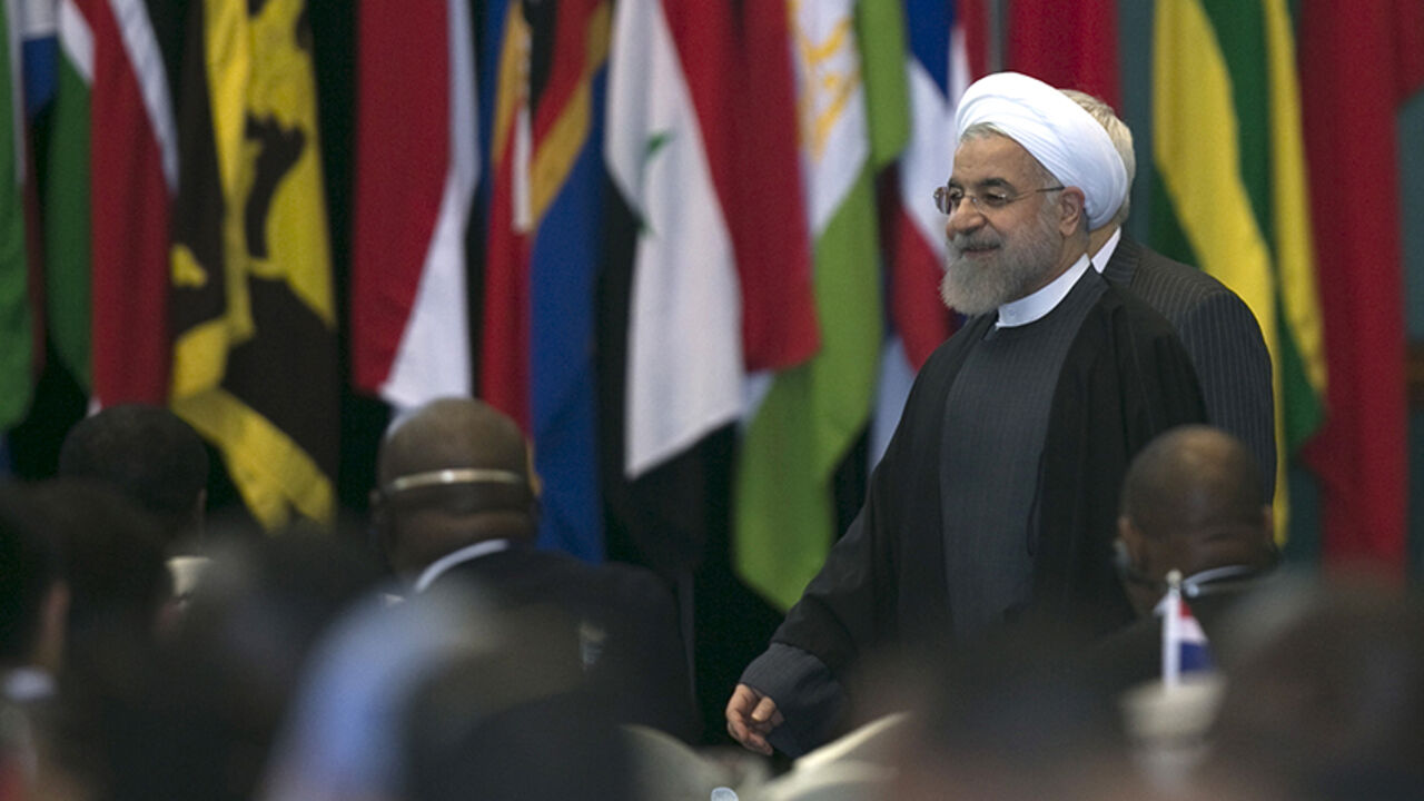 Iran's President Hassan Rouhani  arrives to attend the closing statement for the Asian-African Conference in Jakarta April 23, 2015. 
REUTERS/Darren Whiteside - RTX19YAE