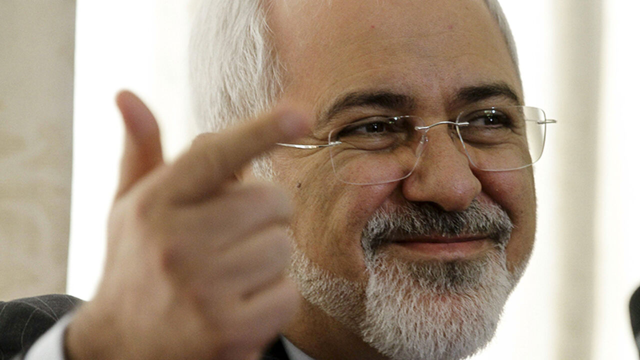 Iranian Foreign Minister Mohammad Javad Zarif speaks at a news conference during a visit in Tunis September 1, 2015.   REUTERS/Anis Mili  - RTX1QJXN