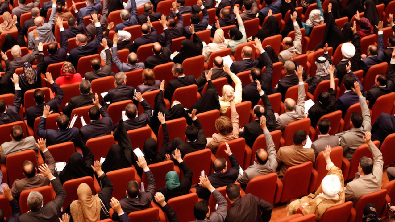 FILE PHOTO Members of the Iraqi parliament gather to vote on Iraq's new government at the parliament headquarters in Baghdad, September 8, 2014. REUTERS/Thaier Al-Sudani/File Photo - RTX2N0L8