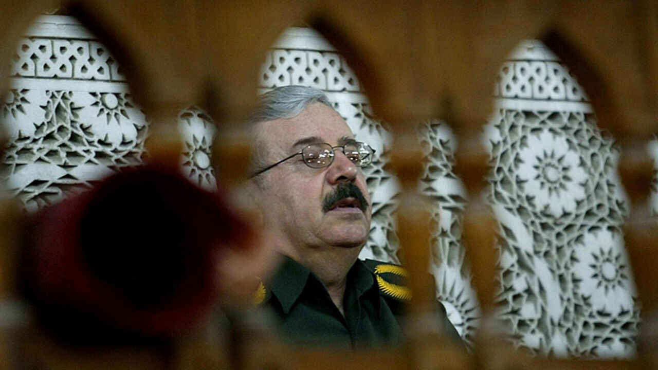 Iraqi Foreign Minister Naji Sabri prays during Friday prayer in a
mosque in Baghdad April 4, 2003. Terrified civilians fled into Baghdad
on Friday after U.S. forces battled their way into the nearby
international airport, their biggest prize yet in a war to oust a
defiant President Saddam Hussein. REUTERS/Goran Tomasevic

GOT/WS - RTRLD6S