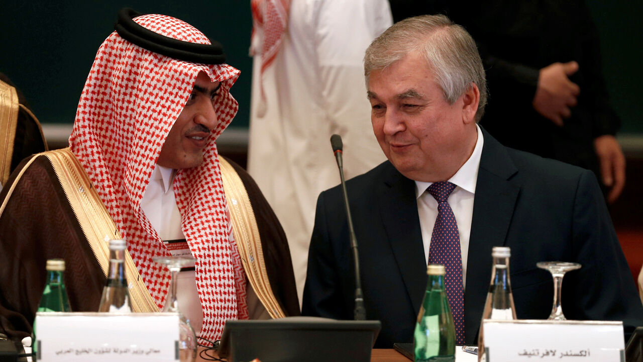 Saudi Gulf Affairs Minister Thamer Al-Sabhan (L) speaks with Russian Special Presidential Envoy for Syria Alexander Lavrentiev during a Syrian opposition meeting in Riyadh, Saudi Arabia, November 22, 2017. REUTERS/Faisal Al Nasser - RC19F177B570