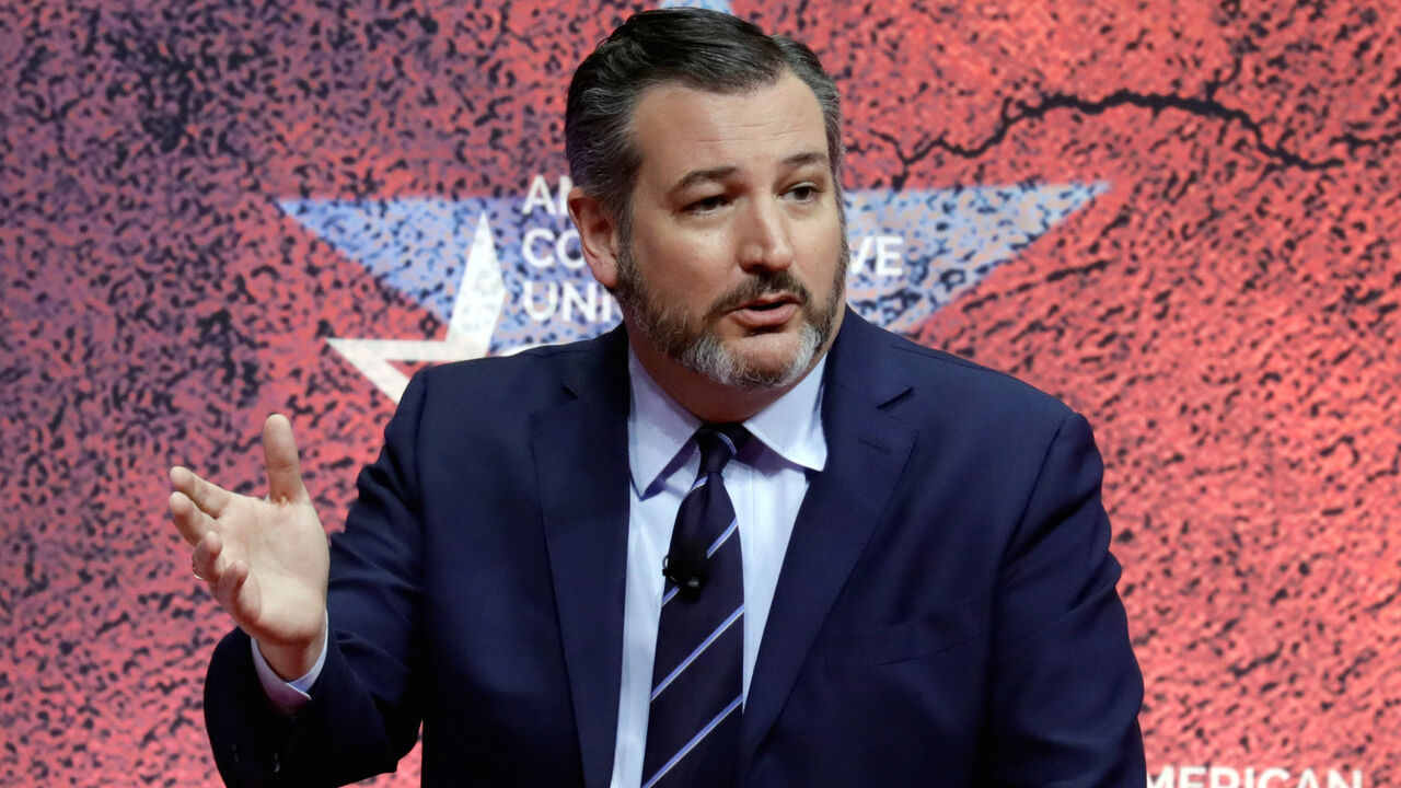 U.S. Senator Ted Cruz (R-TX) speaks at the Conservative Political Action Conference (CPAC) at National Harbor in Oxon Hill, Maryland, U.S., March 1, 2019. REUTERS/Yuri Gripas - RC1CC97DE280