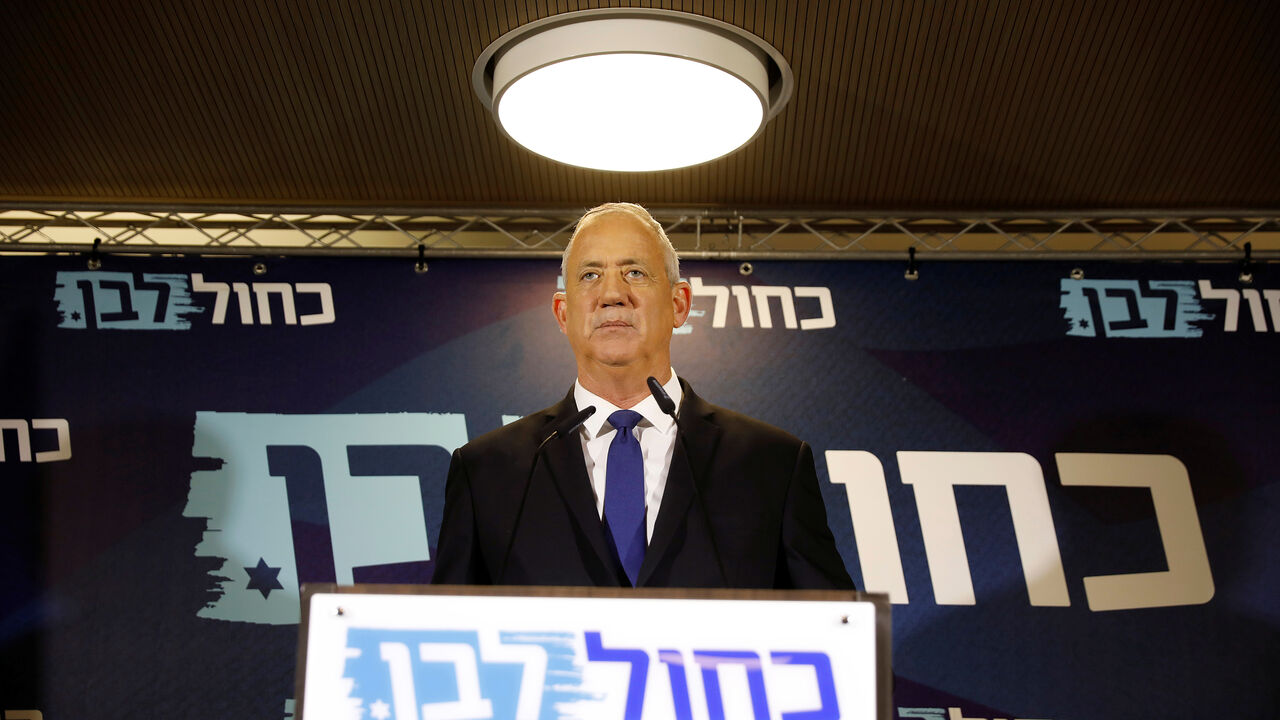 Benny Gantz, leader of Blue and White, delivers a statement before his party faction meeting in Tel Aviv, Israel September 19, 2019. REUTERS/Amir Cohen - RC1D073452E0