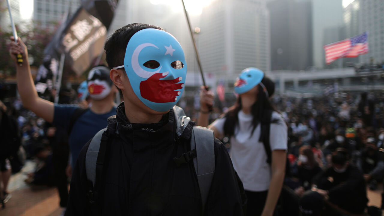 Hong Kong protesters rally in support of Xinjiang Uighurs' human rights in Hong Kong, China, December 22, 2019. REUTERS/Lucy Nicholson - RC2C0E97S12N
