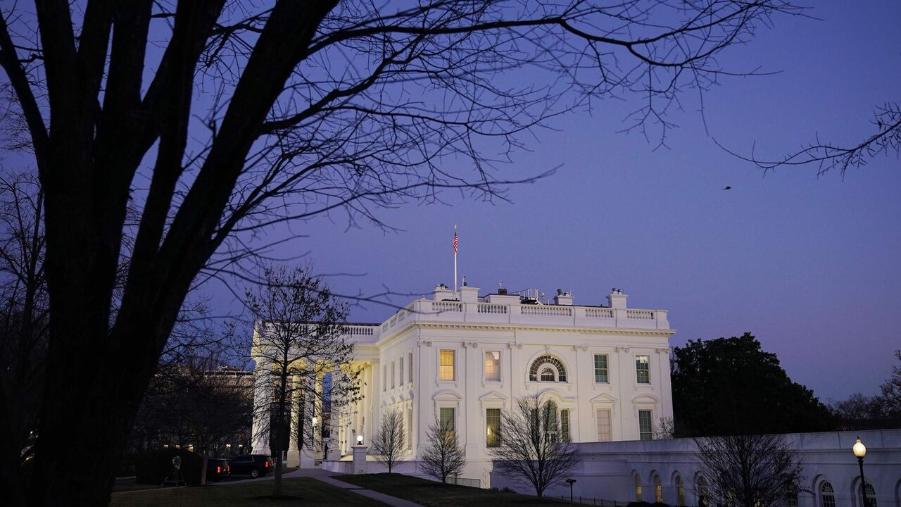 The White House on US President Donald Trump's last full day in office, in Washington, DC, on January 19, 2021. - President Donald Trump began his final full day in the White House on January 19, 2021 with a long list of possible pardons to dish out before snubbing his successor Joe Biden's inauguration and leaving for Florida. On January 20, 2021 at noon, Biden will be sworn in and the Trump presidency will end, turning the page on some of the most disruptive, divisive years the United States has seen sinc