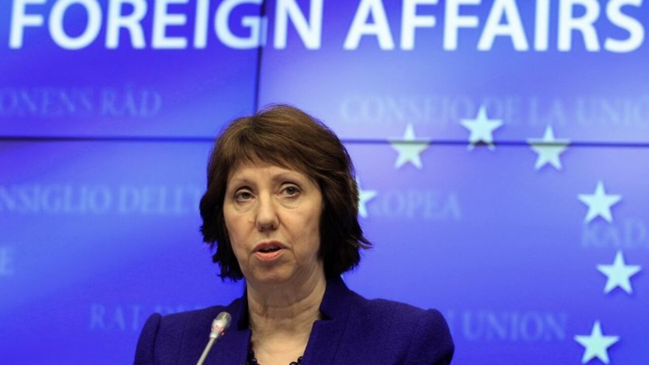 EU foreign policy chief Catherine Ashton holds a news conference after an European Union emergency foreign ministers meeting to discuss the crisis in Mali January 17, 2013. European Union states agreed on Thursday to send hundreds of military personnel to train Mali government forces in fighting Islamist rebels, whose campaign to impose Islamic law across north Africa is causing growing unease in Western capitals.           REUTERS/Yves Herman (BELGIUM - Tags: POLITICS CONFLICT) - RTR3CKC1