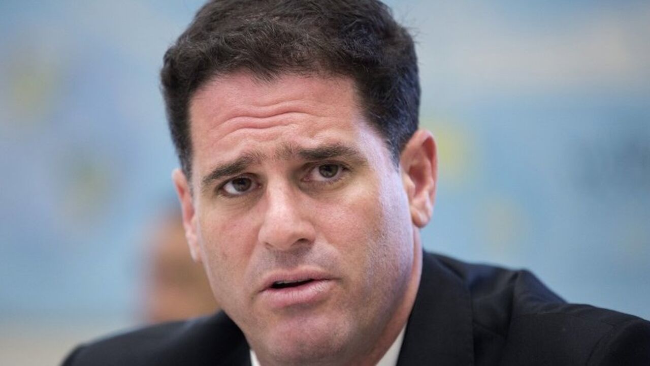 Israeli Ambassador to the United States Ron Dermer speaks to members of Congress about Israel's ongoing air campaign against Hamas for missile attacks during a meeting on Capitol Hill in Washington July 11, 2014.  REUTERS/Joshua Roberts    (UNITED STATES - Tags: POLITICS) - RTR3Y6PL