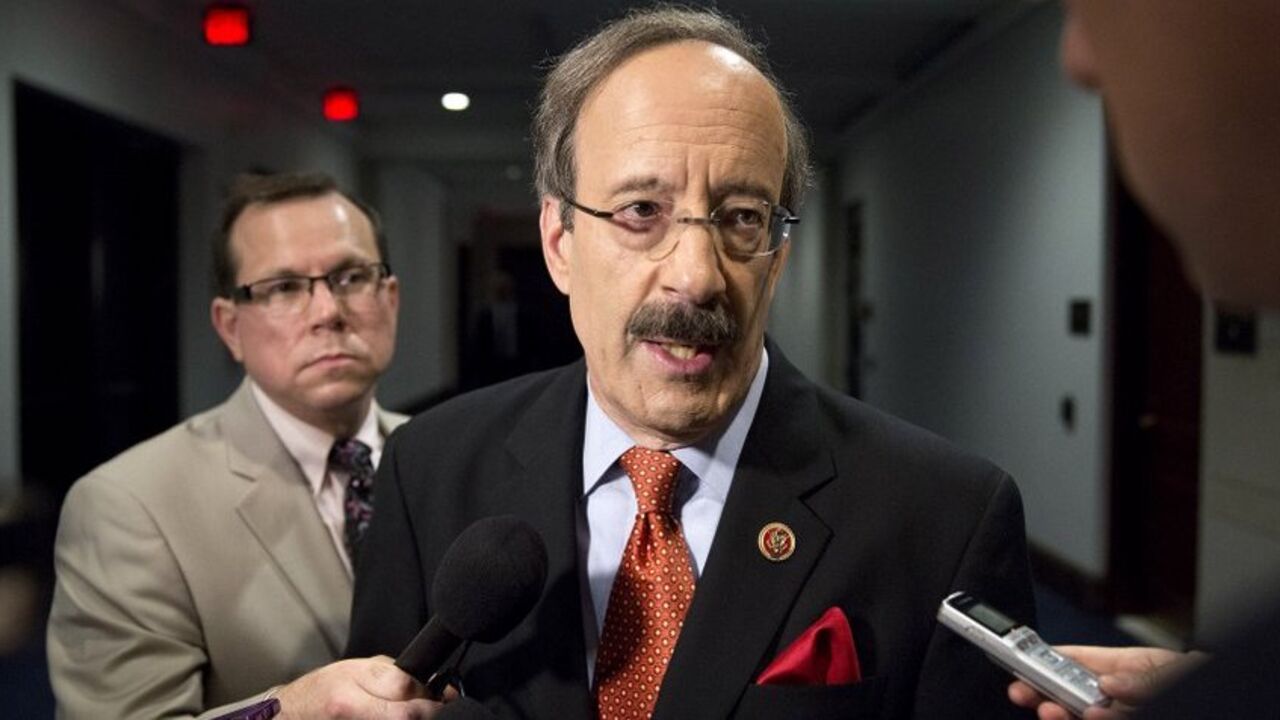 U.S. Representative Eliot Engel (D-NY) speaks to the media before attending a closed meeting for members of Congress on the situation in Syria at the U.S. Capitol in Washington September 1, 2013. REUTERS/Joshua Roberts    (UNITED STATES - Tags: POLITICS CONFLICT) - RTX133XB