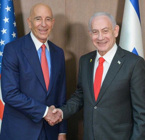  Israeli Prime Minister Benjamin Netanyahu (R) meets with US special envoy Tom Barrack, Jerusalem, Dec. 15 2