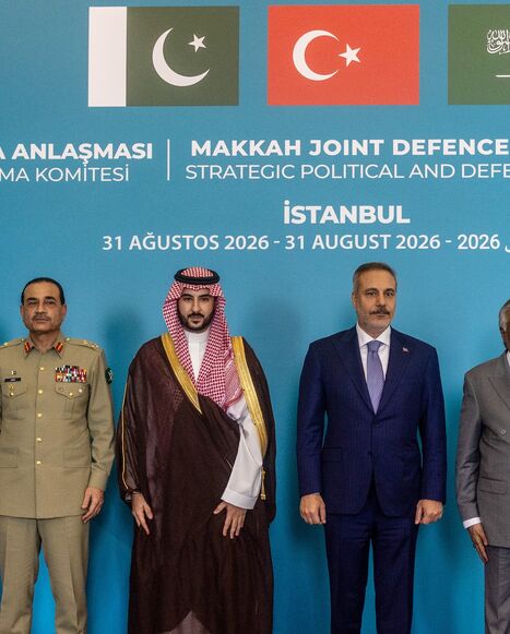 Turkish Foreign Minister Hakan Fidan (3rd R) with Saudi Foreign Minister Faisal bin Farhan Al-Saud (R) and Pakistan Foreign Minister Ishaq Dar (2nd R), Saudi Defense Minister Prince Khalid bin Salman (C), Turkish Chief of the General Staff General Selcuk Bayraktaroglu (L), Pakistani Defence Minister Khawaja Muhammad Asif (2nd R), Pakistani Chief of Defence Forces and Chief of Army Staff Field Marshal Asim Munir (3rd R) at the first meeting of the Strategic Political and Defence Committee in relation to the 