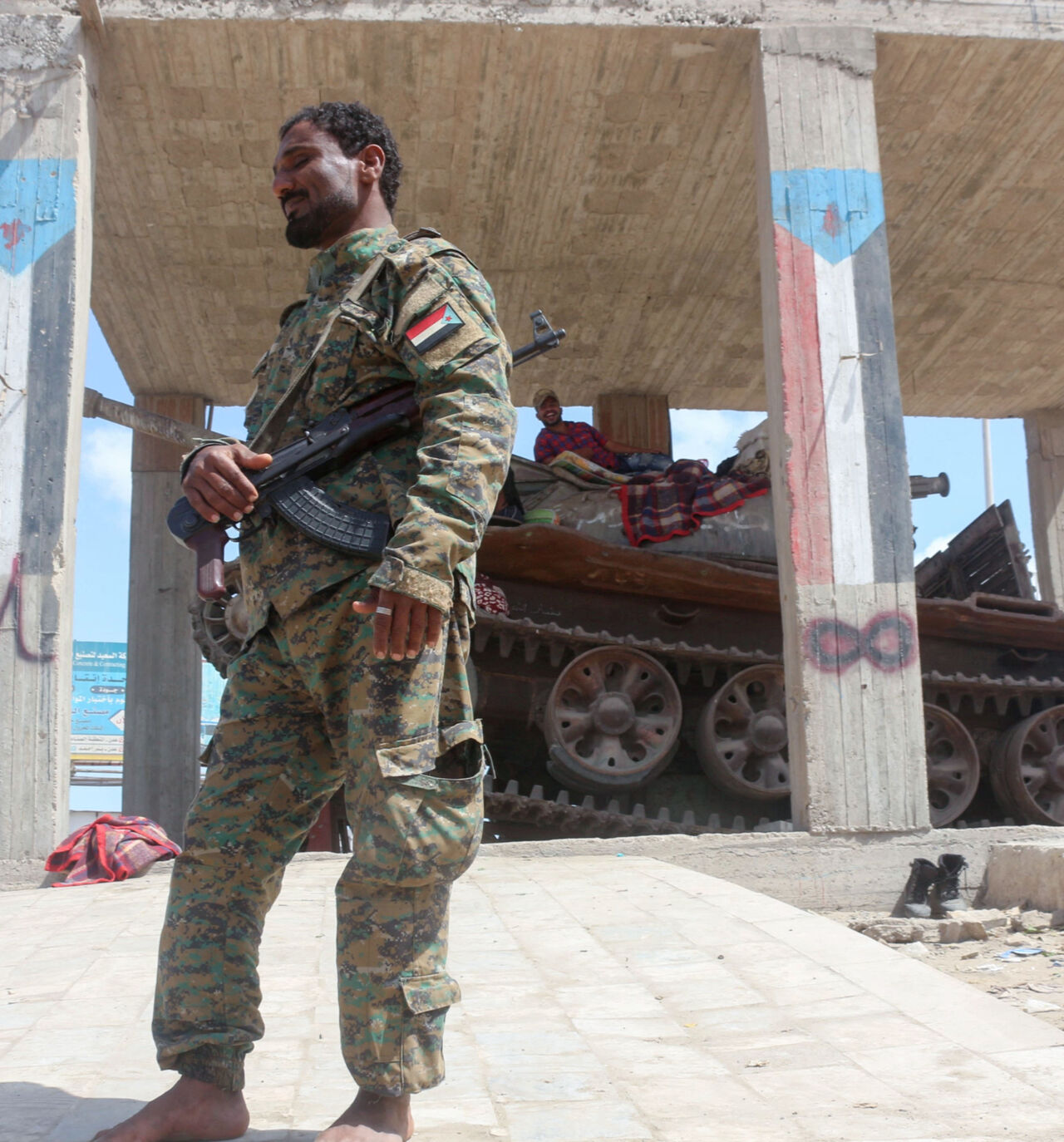 Fighters affiliated with Yemen's separatist Southern Transitional Council (STC) man a position as they deploy amid tensions in the southern port city of Aden, on February 3, 2022, after Washington announced sending a warship and fighter jets to help defend its Gulf allies as conflict with Yemeni rebels intensifies. (Photo by Saleh Al-OBEIDI / AFP) (Photo by SALEH AL-OBEIDI/AFP via Getty Images)