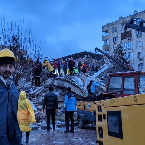 Friends and neighbours searched for signs of life in the Turkey quake deep into the freezing night