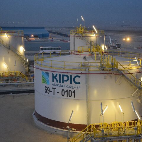 Last year's surge in world prices saw Kuwaiti oil revenues soar to $87 billion, helping it to a budget surplus of $21 billion, its first in nine years