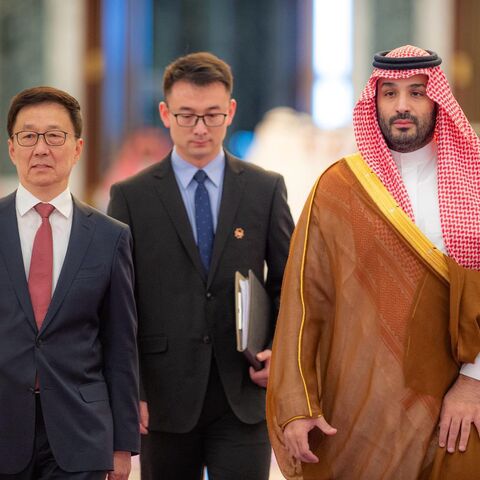 Saudi Crown Prince Mohammed bin Salman receives the Vice President of the People's Republic of China at Al-Yamamah Palace in Riyadh. Photo published by Saudi Arabia's foreign ministry
