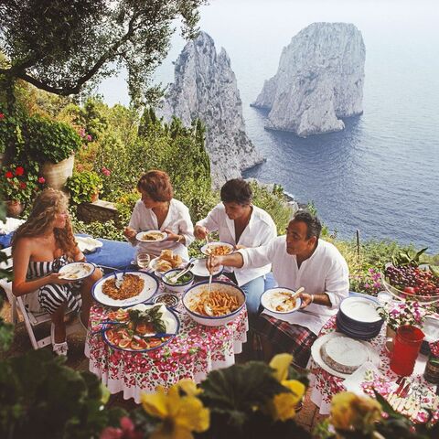  Slim Aarons “Dining Ala Fresco on Capri” (OMM)