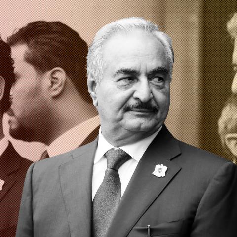 Khalifa Haftar (C), the military commander who dominates eastern Libya, leaves after an international conference on Libya at the Elysee Palace in Paris, France, May 29, 2018.  REUTERS/Philippe Wojazer - RC1C86F2EC00