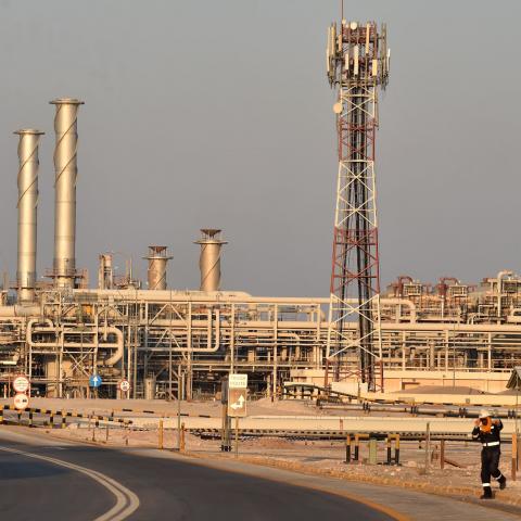 A general view of Saudi Aramco's Abqaiq oil processing plant on September 20, 2019. - Saudi Arabia said on September 17 its oil output will return to normal by the end of September, seeking to soothe rattled energy markets after attacks on two instillations that slashed its production by half. The strikes on Abqaiq - the world's largest oil processing facility - and the Khurais oil field in eastern Saudi Arabia roiled energy markets and revived fears of a conflict in the tinderbox Gulf region. (Photo by Fay