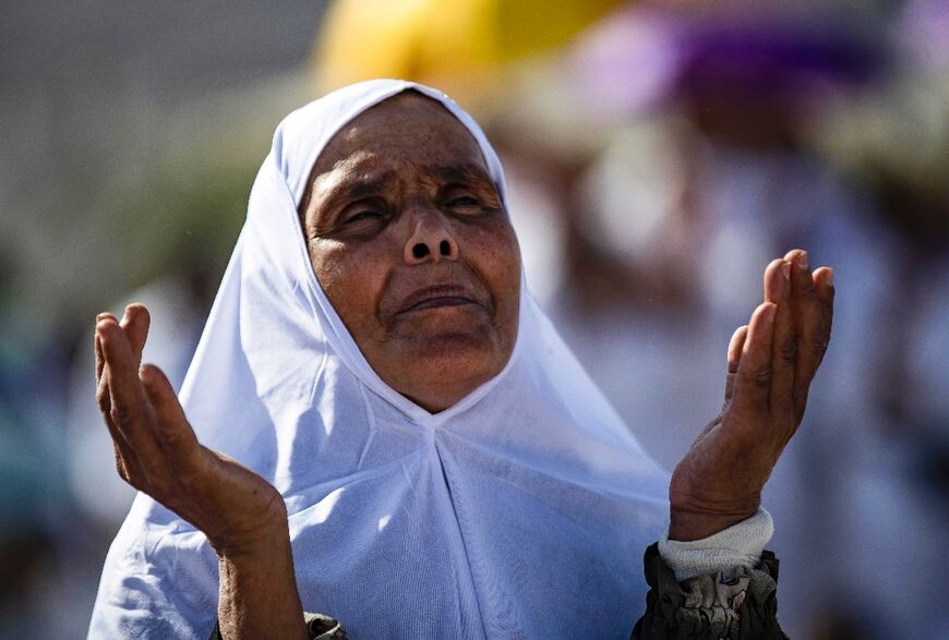 Muslim pilgrim spend the day praying on Mount Arafat
