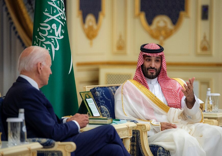 Saudi Aramco unveils record profits thumbnail