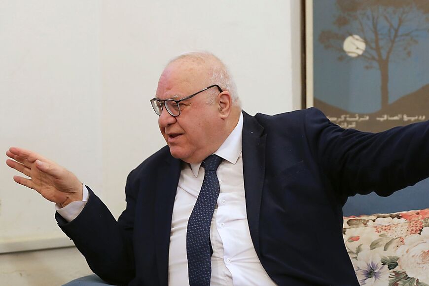 Mazhar Saleh, financial adviser to Iraq's prime minister, says the country's political deadlock is blocking economic growth