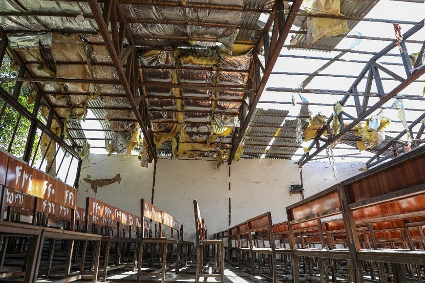 The blastwaves from a suicide bombing in a Kabul education centre caused the ceiling to cave in